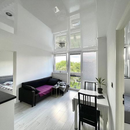 Sasi - Cozy Apartment For 6 People In Centre Varşova Dış mekan fotoğraf
